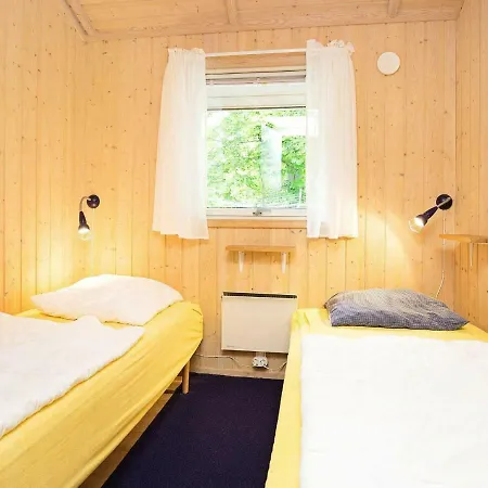 Holiday home Four-bedroom Holiday In Hornbaek